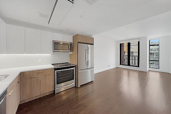 1st image of 150 N 12th St #4H