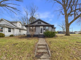 422 S Hutchinson Ave, Muncie, IN 47303