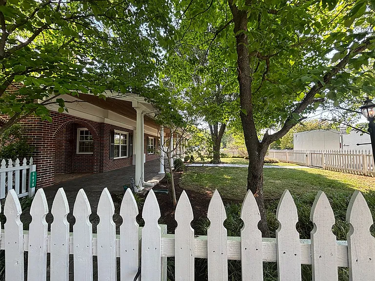 3479 Overbrook Dr — Photo 97