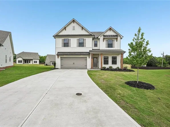 203 Cantrell View Ct, Cartersville, GA 30120