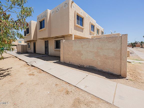 3rd image of 4403 E RIVERSIDE Street