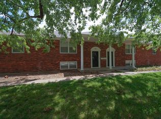 805 NE Magellan Ave #B, Lees Summit, MO 64086