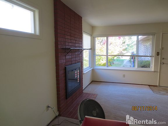 4th image of 3818 El Camino Ave