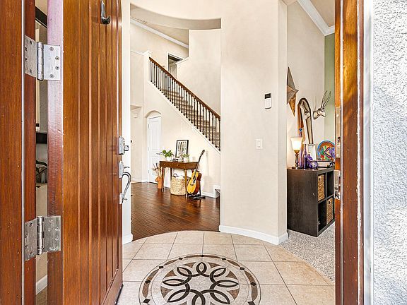 5th image of 2167 Linwood Avenue