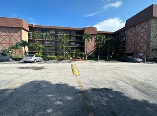 6575 W 4th Ave APT 501, Hialeah, FL 33012