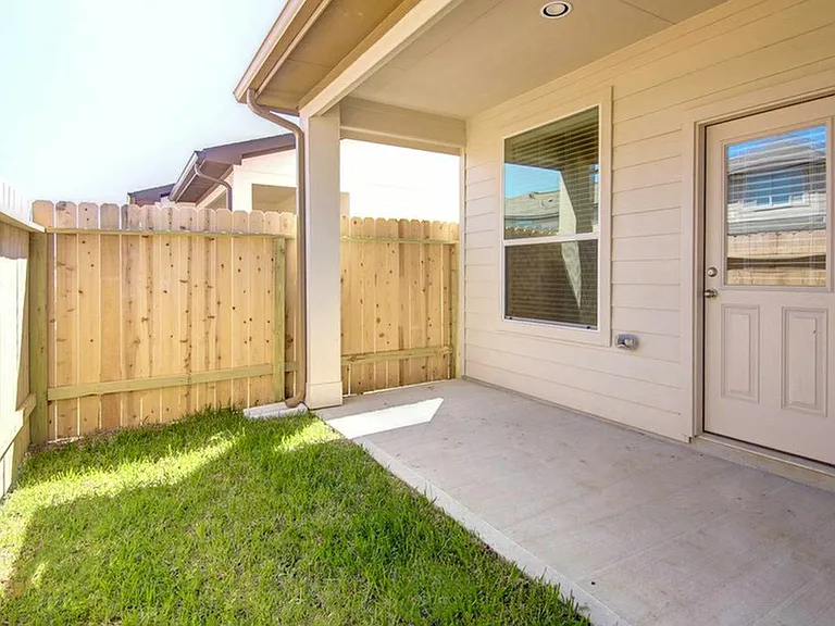 12331 Dona Ln — Photo 11