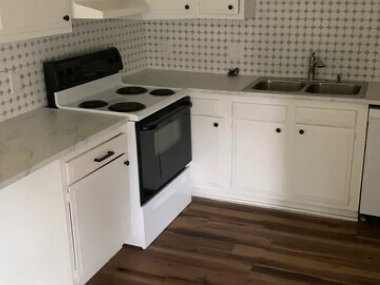 3424 S Hudson Ave — Photo 7