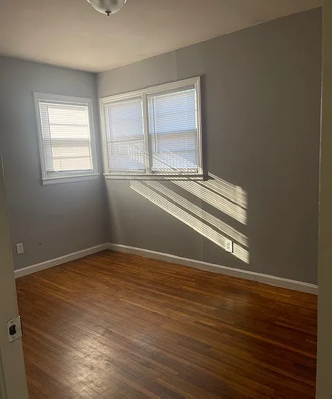 1107 N Harding Ave — Photo 10