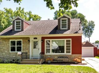 1304 7th Ave NE, Rochester, MN 55906