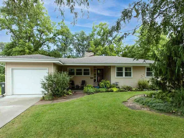 1816 Rochester Ave, Iowa City, IA 52245