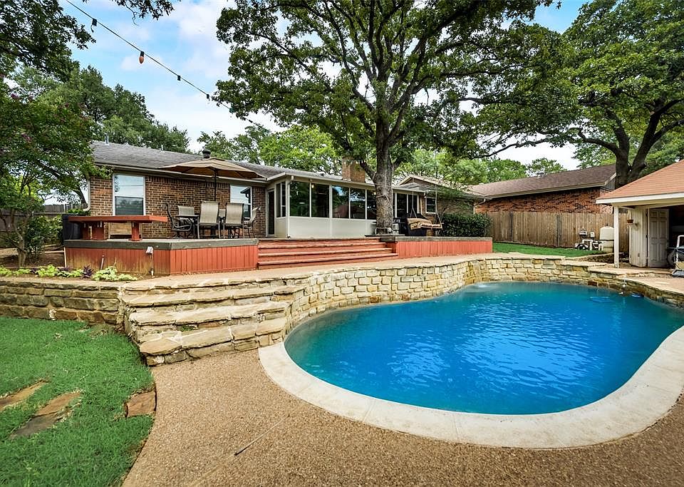 1st image of 7312 Yolanda Dr