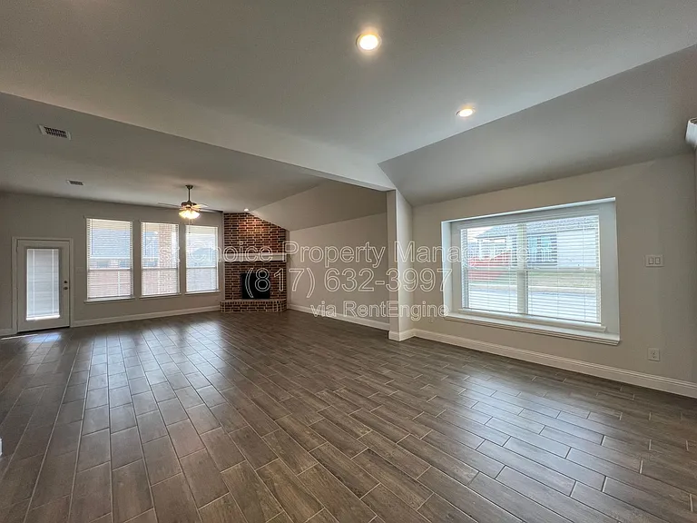 14869 Nightmist Rd — Photo 16