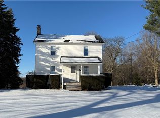6242 Knowlesville Rd, Oakfield, NY 14125