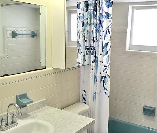 4th image of 4209 NE 21st Ave #4209