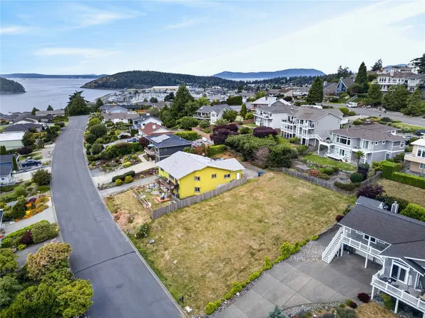 4602 Queen Ann Way, Anacortes, WA 98221