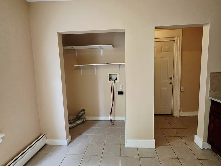 124 Southview St #1 — Photo 4