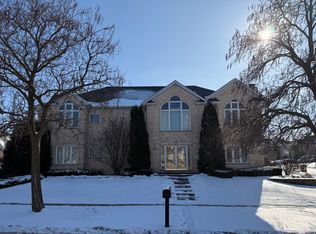 1004 Saddle Ln, Lemont, IL 60439