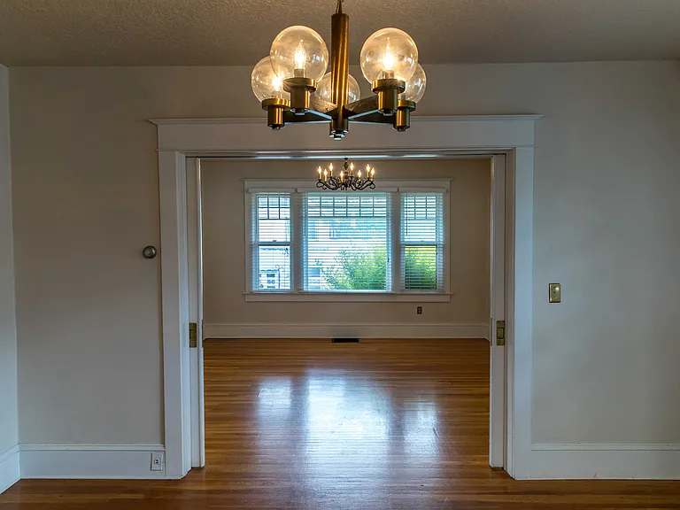 3234 SE Cesar E Chavez Blvd — Photo 4