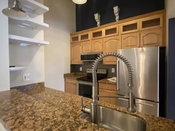 2810 N Oakland Forest Dr APT 215, Fort Lauderdale, FL 33309