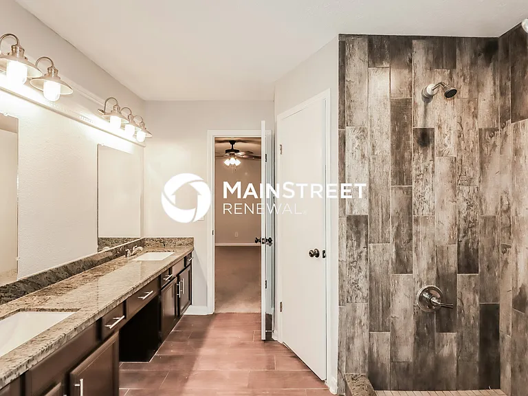 Main Bathroom