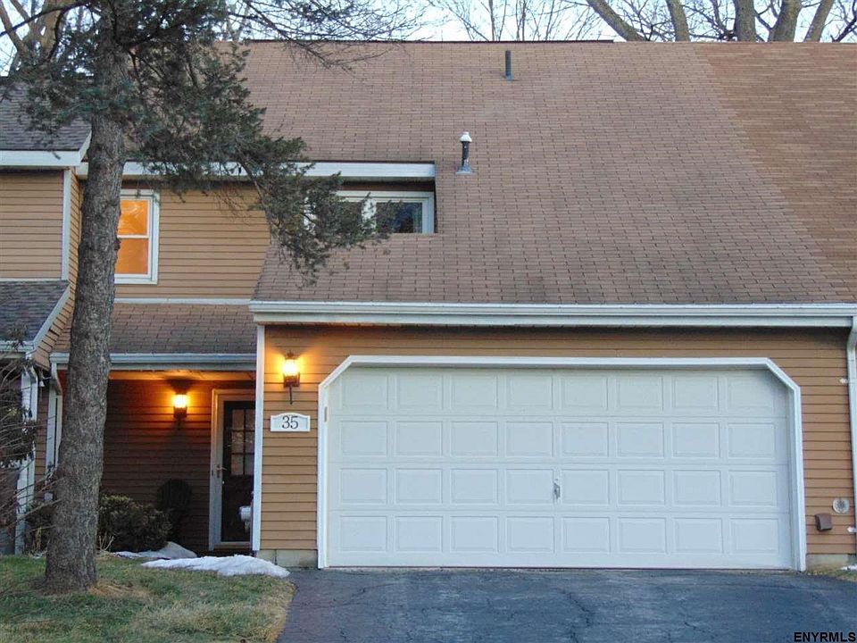 1st image of 35 Grant Hill Ct