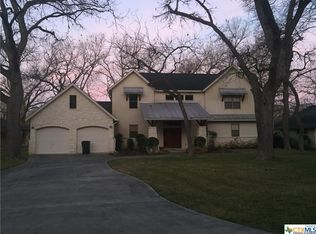 340 Lake Ridge Dr, Seguin, TX 78155