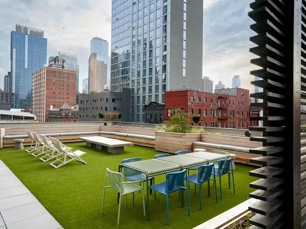 271 West 47th Street image 6 of 18