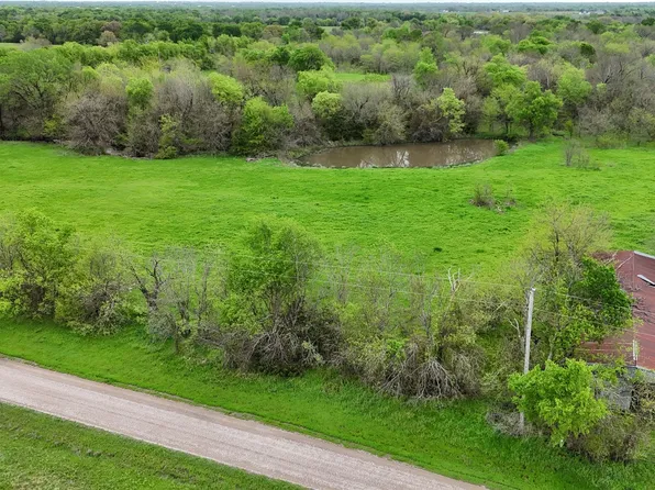 1483 County Road 1021, Wolfe City, TX 75496