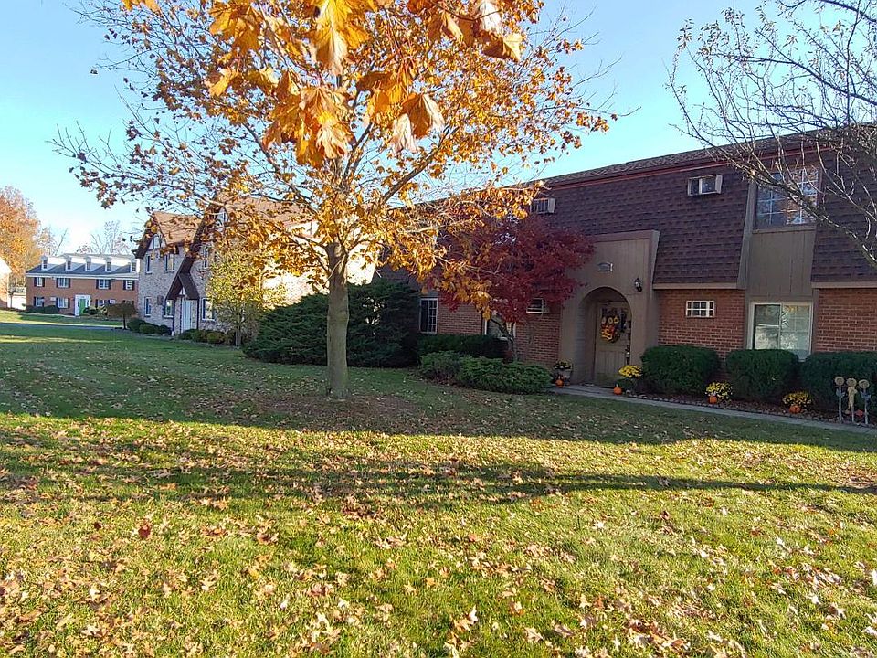 1st image of 102 Carter Cir #33