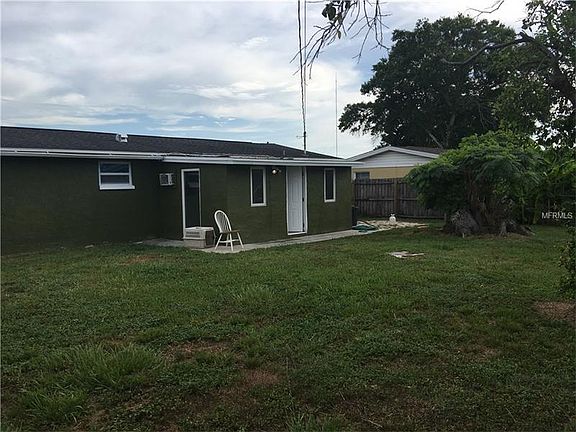 2nd image of 3819 Sablewood Dr
