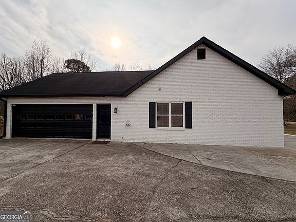 3rd image of 4625 Spout Springs Rd