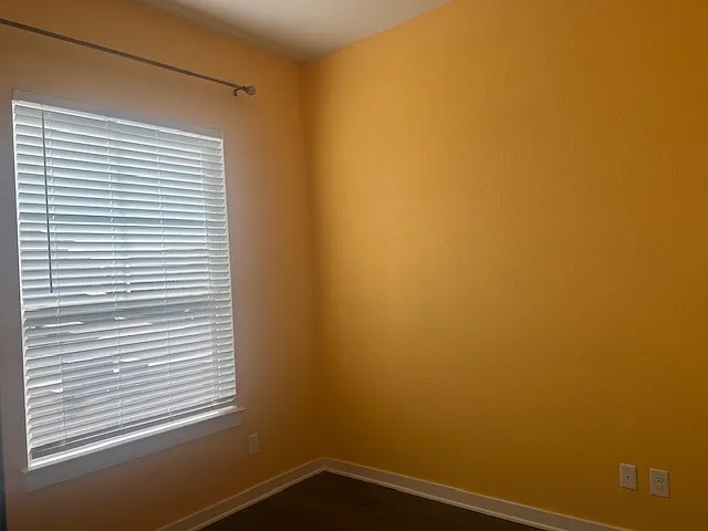 160 Biscayne Dr — Photo 12