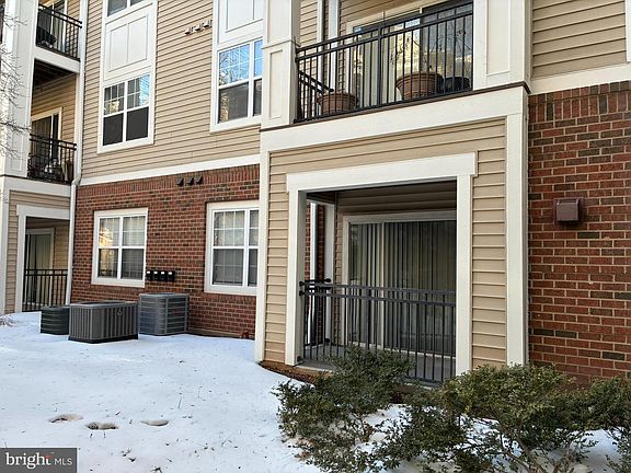 5th image of 12909 Centre Park Cir APT 102