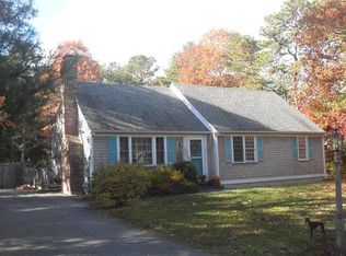 13 Weather Crescent Cir, Mashpee, MA 02649