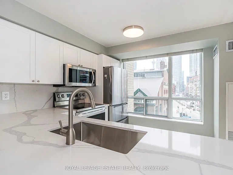 109 Front St E #515 — Photo 18