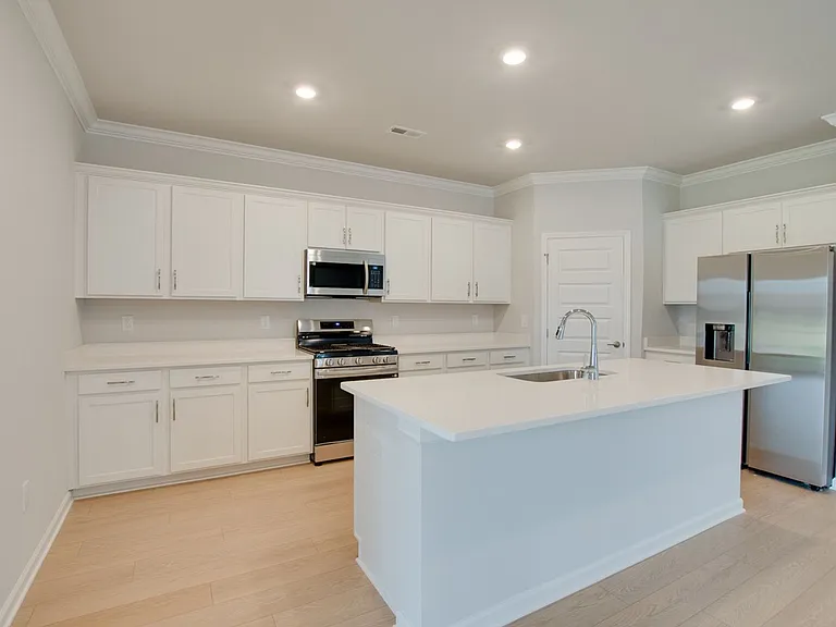 115 Clift Creek Dr — Photo 6
