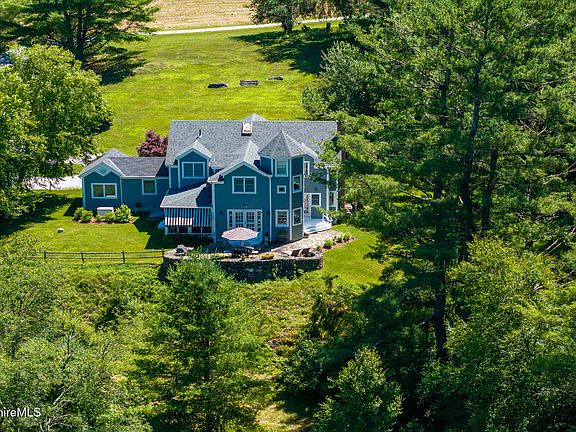 2nd image of 176 W Center Rd