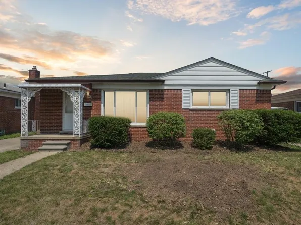 19343 Florence St, Roseville, MI 48066