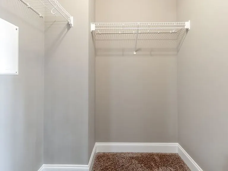 116 Hickory Grove — Photo 9