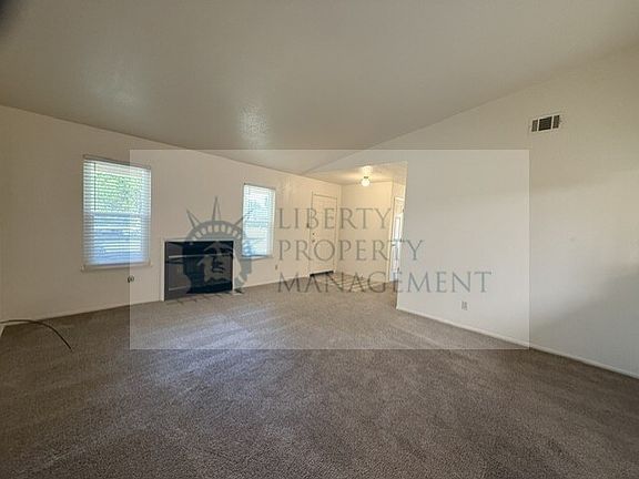 4th image of 1317 Burgundy Ct