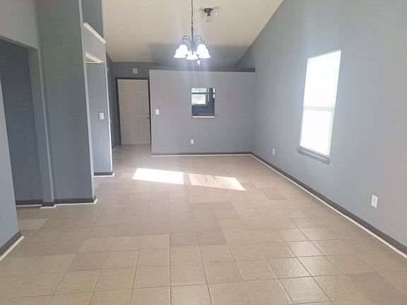 2nd image of 1286 Montecello Dr APT A