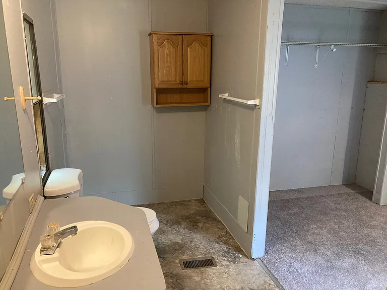 15 Cedar Ave — Photo 11