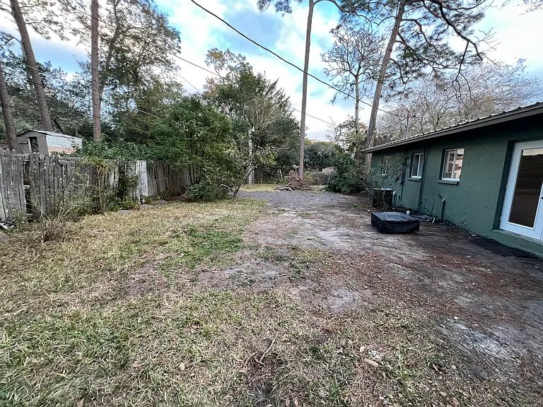 926 NE 20th Ave — Photo 24