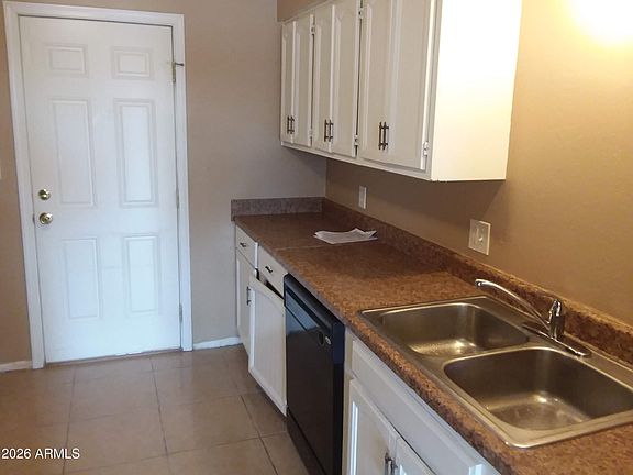 5th image of 4215 N MAVERICK Drive