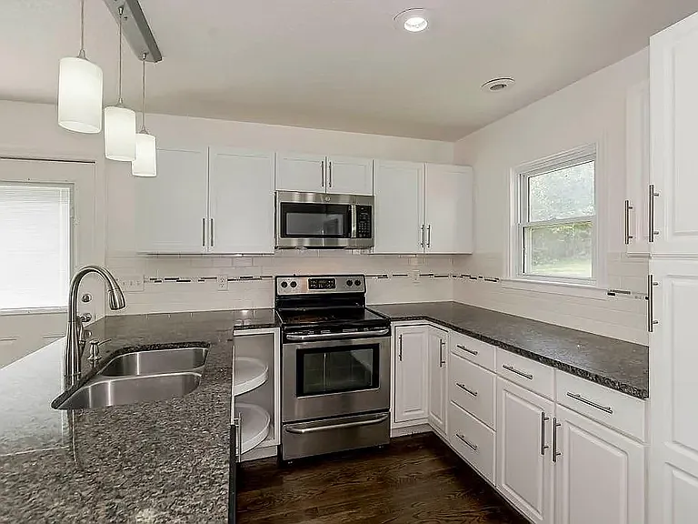 3006 Shrine Park Rd — Photo 3