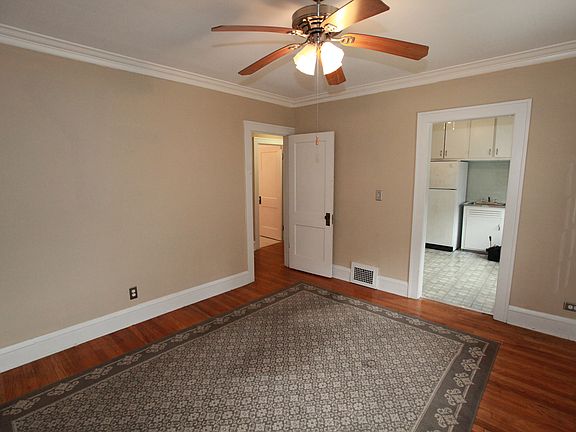4th image of 1499 Prospect Ave