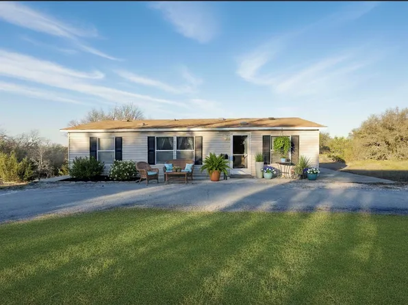 3233 Deer Path Ln, Weatherford, TX 76085