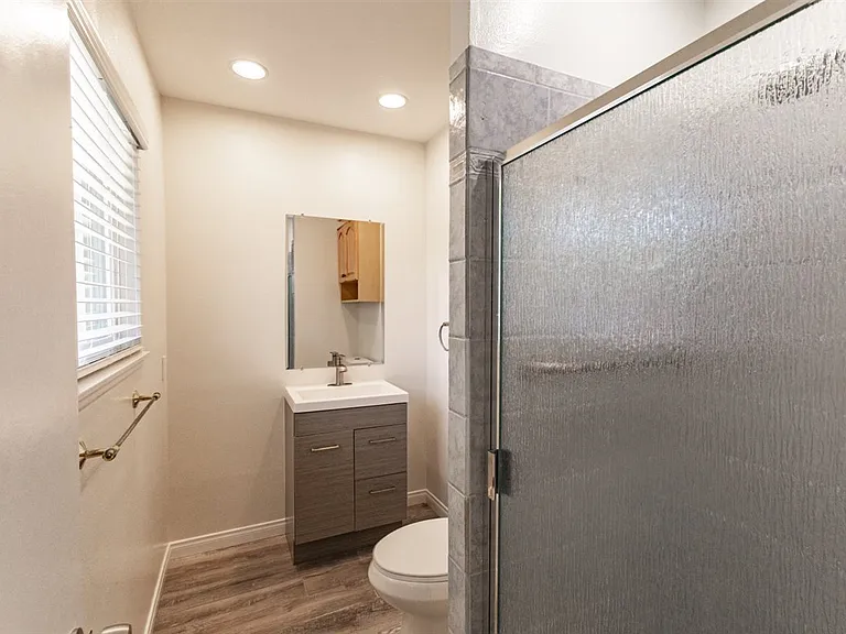6547 Radcliffe Dr — Photo 15