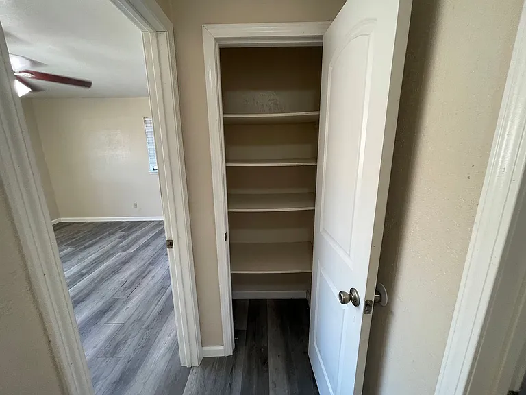 7846 Jenny Lind Rd #B — Photo 27