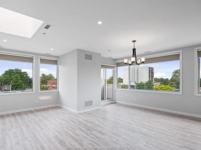1500 Ouellette Ave #402 — Photo 17